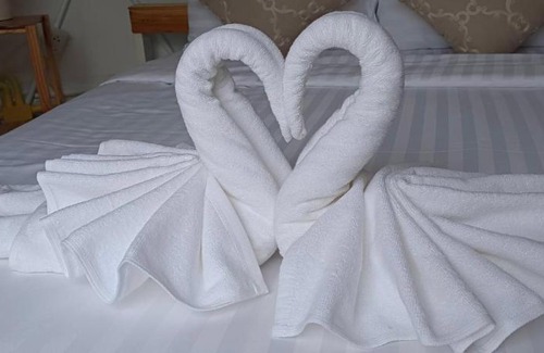 Kaeng Krachan Otro | โรงแรมบ้านสวน ริเวอร์ รีสอร์ท