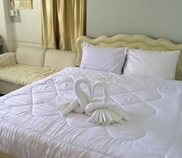 Chaiya Casa | ไชยาซีวิวโฮมสเตย์ (Chaiya Seaview Homestay)