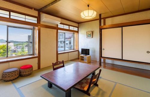 Kusatsu Onsen Hotel | くさつのお宿 清重館 Kiyoshigekan 素泊りの宿