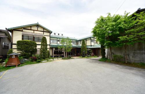 Kusatsu Onsen Hotel | くさつのお宿 清重館 Kiyoshigekan 素泊りの宿