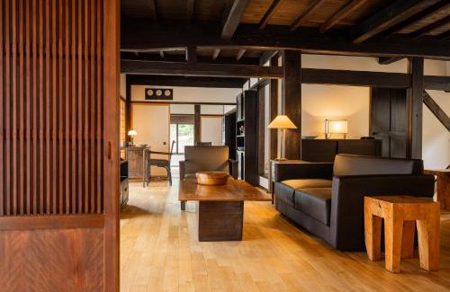 Fuefuki Villa | リノベーション済み古民家自然に囲まれた癒しの空間bamboo河口湖