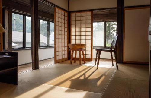 Fuefuki Villa | リノベーション済み古民家自然に囲まれた癒しの空間bamboo河口湖