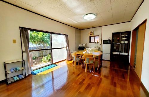 Akagina Apartamento | 一棟貸し みじょら しーばなコテージ