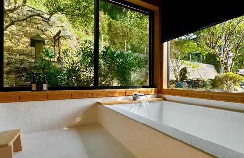 Futtsu Casa | 加美屋リゾート房総 浪漫ラウンジ 夕日と露天風呂-Kamiya Resort Boso