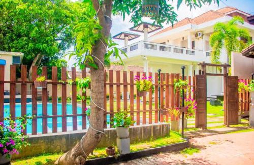 Negombo Hotel | 同福客栈