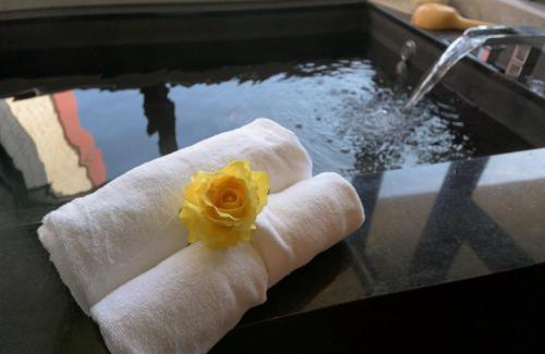 Toucheng Apartamento | 宜蘭頭城A Happy Birthday 私人溫泉 海景 蘭陽夜景大陽台無邊際泳池