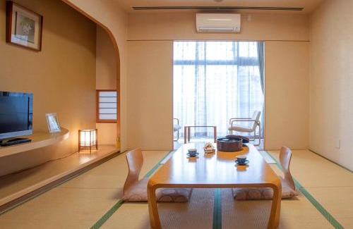 Kawachinagano Hotel | 河内長野荘