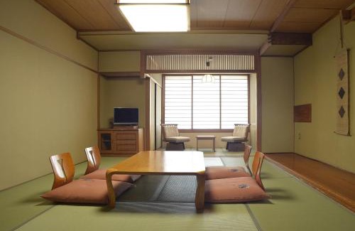 Asakura Hotel | 泰泉閣