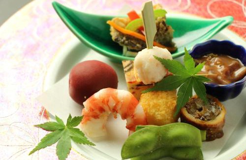 Kamiamakusa Hotel | 浜辺の宿美波