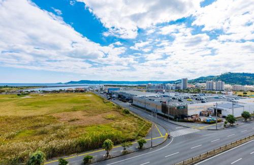 Yonabaru Apartamento | 海の見える高層階グループファミリー歓迎コストコ近くthe琉球タワー7A