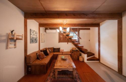 Dogo Hot Spring Casa | 源泉かけ流しの一棟貸し温泉宿The Bath & Bed Dogo