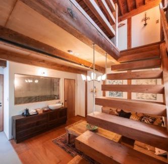 Dogo Hot Spring Casa | 源泉かけ流しの一棟貸し温泉宿The Bath & Bed Dogo