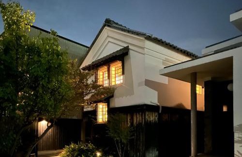 Dogo Hot Spring Casa | 源泉かけ流しの一棟貸し温泉宿The Bath & Bed Dogo