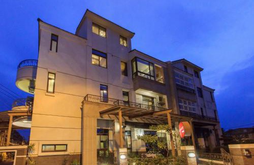 Luodong Casa | 田田圈 Villa 麻將包棟 單間承租 羅東夜市 清溝夜市