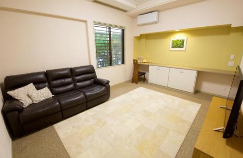 Naha Apartamento | 癒しの空間 One Earth