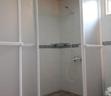 Hualien Cabina | 藍白舍