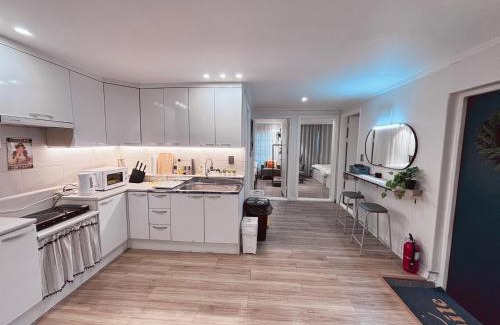 Bongcheon-dong Casa | 서울대입구역 근처 넓고 조용한 3룸 5베드 대가족 친구모임 추천