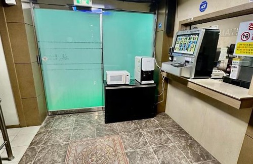 Bupyeong Hotel | 휴스테이