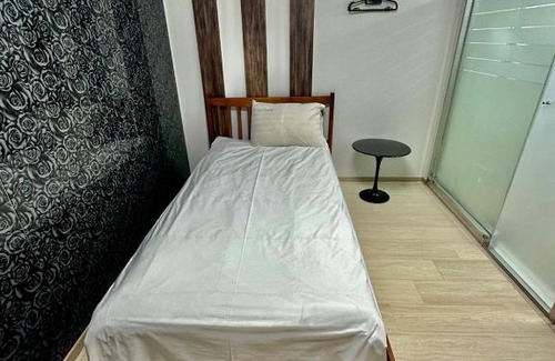 Bupyeong Hotel | 휴스테이