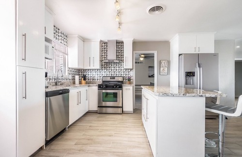 El Paso Casa | ★ 1-10-Sunland, WEST, Great for families & long stays, Pet friendly ★