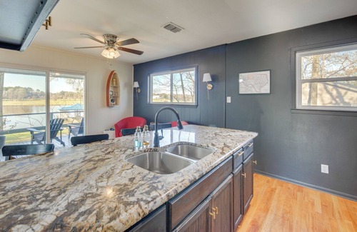 Flint Casa | 1/4 Mi to Emerald Bay: Waterfront Bullard Home