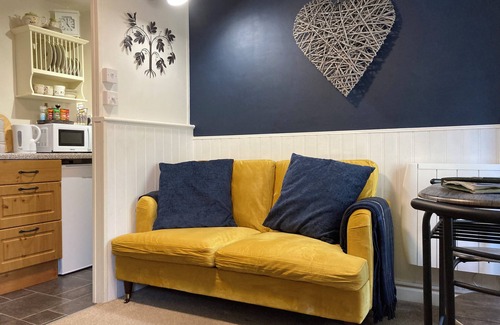 Holsworthy Cabaña | 1 Bed 17th Century Stone Cottage in Rural Devon