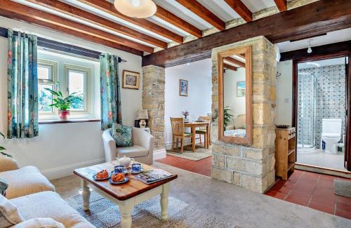 Malmesbury Casa | 1 Bed in Malmesbury 95500