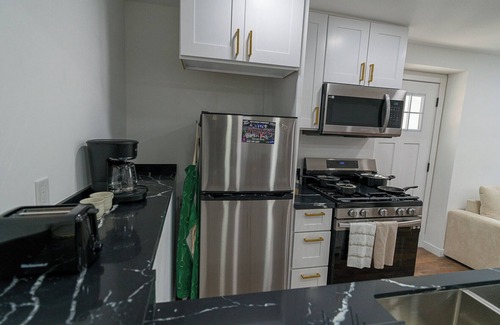 Whittier Apartamento | 1 bedroom 14 miles to Disneyland