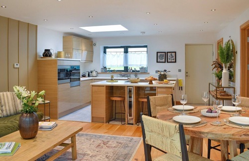 Carnon Downs Chalet De Esquí | 1 bedroom accommodation in Carnon Downs