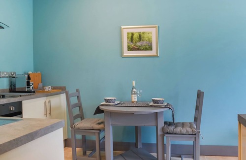 Usk Cabaña | Alojamiento de 1 habitaciones en Llangwm Usk