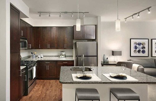 Newtown Square Apartamento | 1-Bedroom Apartment - 7-day min. - Background check/Lease Required