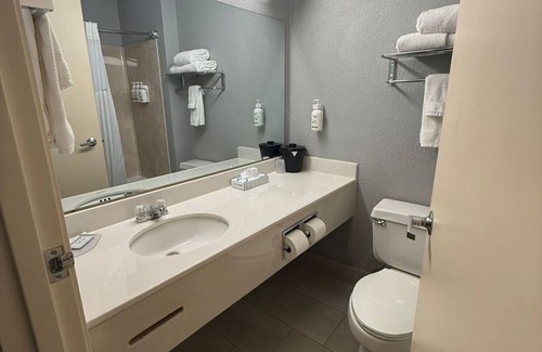Minot Apartamento | 1-bedroom apartment in beautiful Minot by the Dakota Square Mall.
