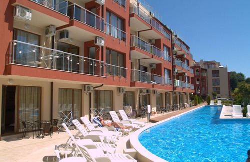 Sozopol Apartamento | Apartamento de 1 habitación con vistas al mar y a la piscina cerca de la playa en el aparthotel "Onegin
