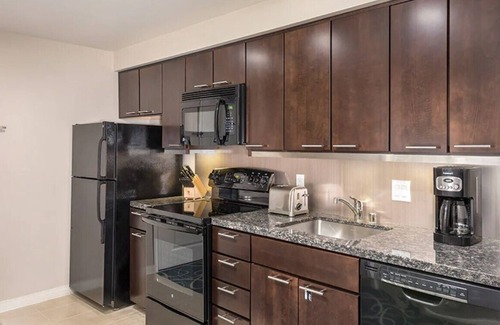 Las Vegas Complejo | 1 bedroom dlx condo at Desert Blue Resort, sleeps 4