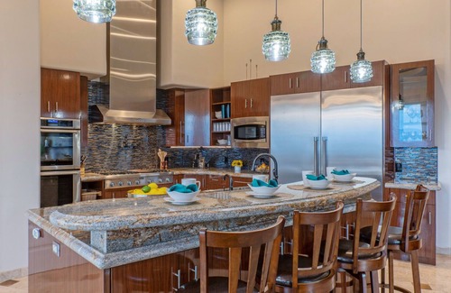 Fountain Hills Casa | #1 BEST VIEWS 7500 SF Mansion W/ MOVIE Pool, Game Room, 11 King Beds, Fountain!