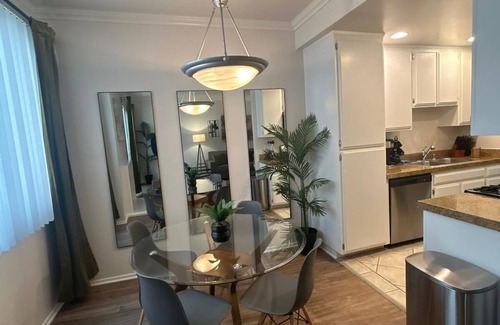 Beverly Hills Hotel | 1 BR Oasis Beverly Hills, Parking, Pool, & Fitness