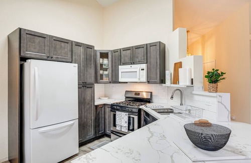 Southwestern Sacramento Casa | 1 Mi to College & Park: Peaceful Sacramento Home