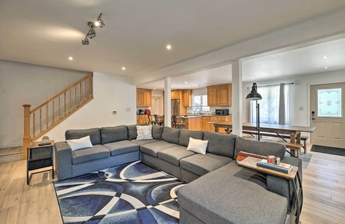 Holland Casa | 1 Mi to Tunnel Park: Holland Home w/ Fire Pit