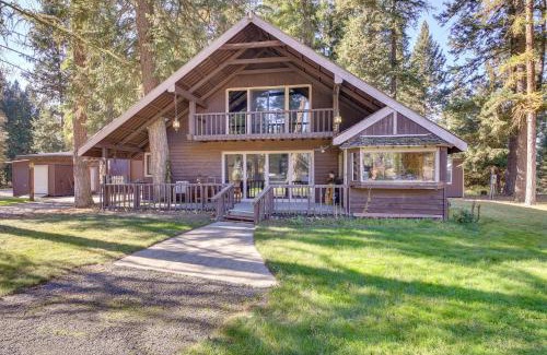 Libby Casa | 1 Mi to Dtwn Libby Peaceful Home with Creek Access!