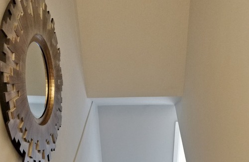 Swindon Casa | 1 private bedroom with shared Bathroom