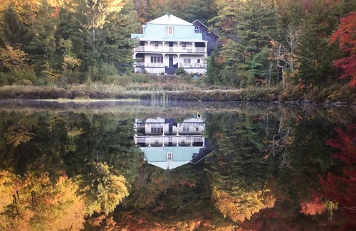 Bolton-Est Casa | 10 bdr Victorian house; private tennis court, lake