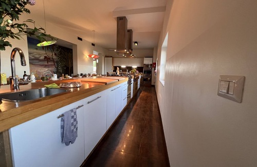 Cairo Montenotte Villa | Villa de 10 dormitorios y finca con sala de conferencias cerca de la costa mediterránea