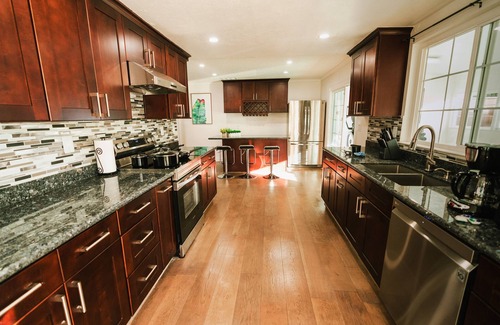 East San Jose Casa | 10 Guests 5BR 3BA 2000SQFT Luxury/Sport/Gym