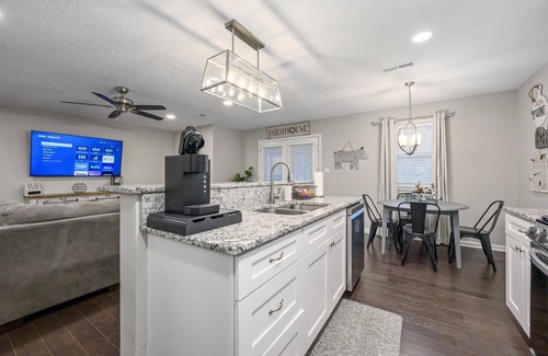 Cartersville Casa | 10 Jill Lane, Cartersville