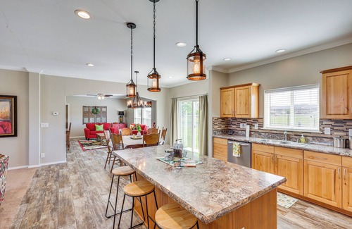 Aztec Casa | 10 Mi to Aztec Ruins: Family Home w/ Large Yard!