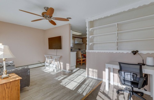 Aurora Apartamento | 10 Mi to Denver: Horse Farm Apartment in Aurora!