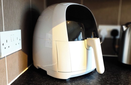 Liverpool Apartamento | 10 Mins to Airport | Movie-Ready | W/M | Dishwasher | Free Parking