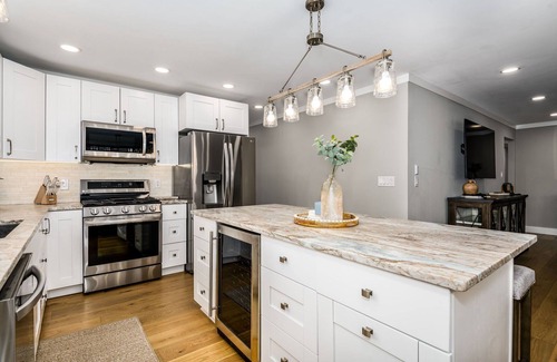 Bethlehem Casa | 100% - 5 STAR reviews! Clean, Safe & Enjoyable home away from home!