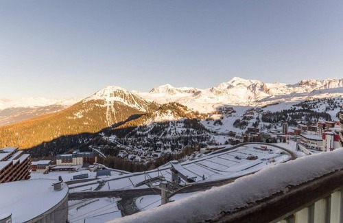 Aime Apartamento | 10m from resort center, view mountain, balcony, tv, ski locker, 26m², La Plagne