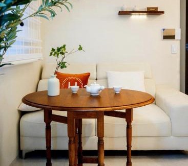 Yeonnam-dong Apartamento | #11월 할인#홍대ㆍ공항철도 #올리모델링#홍대입구역 도보9분#연트럴파크3분#무료짐보관# 6인#호텔침구#무료와이파이#세탁건조기#교통최고#넷플릭스